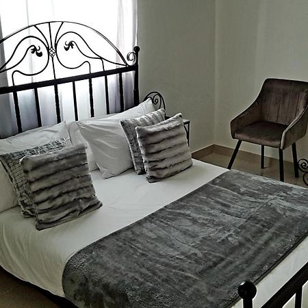 Appartement Makepe Bm 2 Douala Buitenkant foto